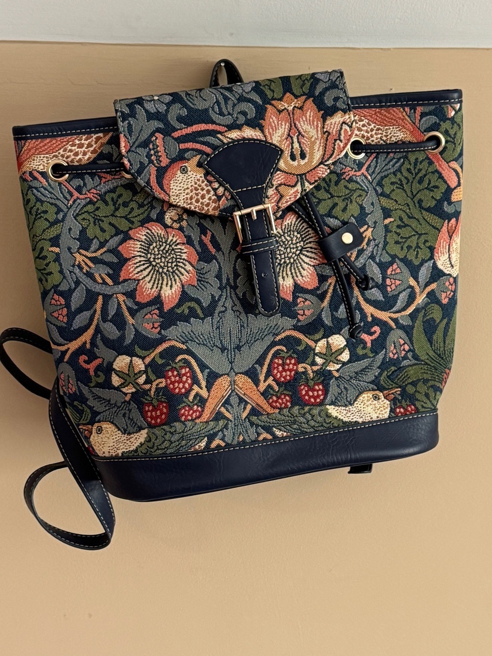 Signare William Morris Strawberry thief Print Backpack Bag